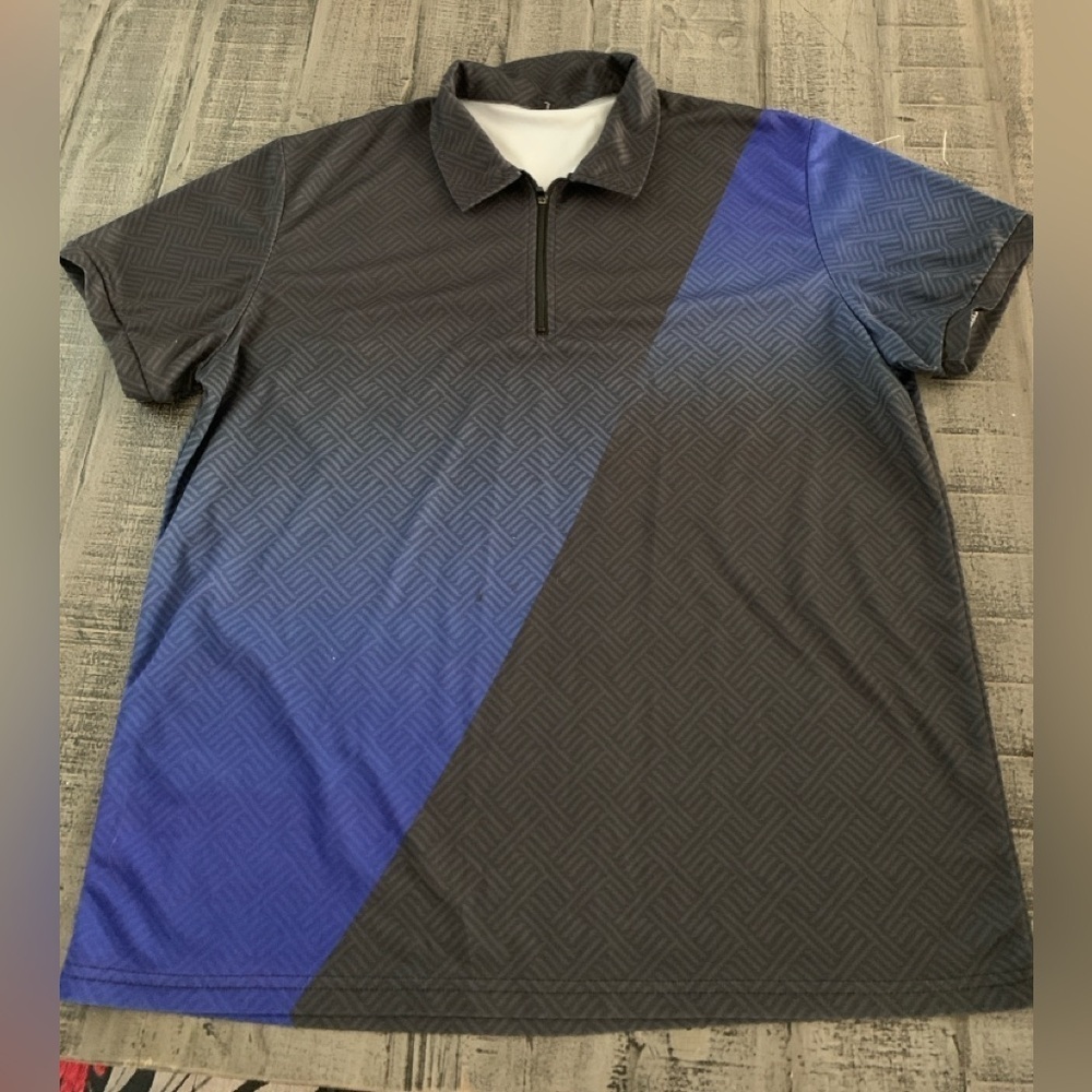 Men's Black Gray and Blue Polo Shirt, Large P2P 22